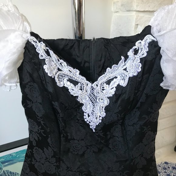 Vintage Maiden Style Mini Dress - Picture 2 of 5